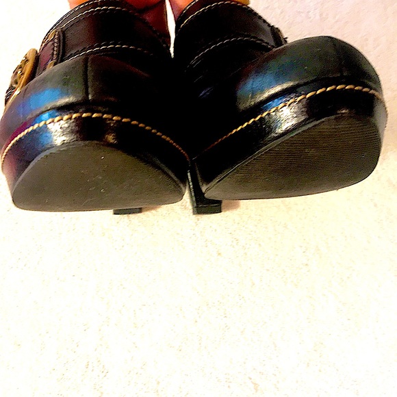 Coach shoes. - Picture 8 of 9